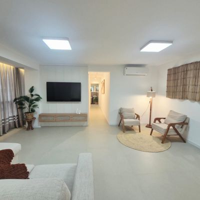 Apartamento com 2 Dormitórios, 1 Suíte, 90 m², à venda por R$ 1.580.000 - Centro, Balneário Camboriú (SC) - Apartamento em Centro, Balneário Camboriú - à venda - LA FERTILE IMÓVEIS