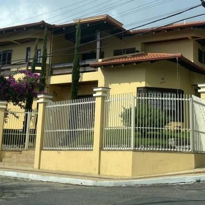 CASA EM CABEÇUDAS - ITAJAÍ - Casa em Cabeçudas, Itajaí - à venda - Brava Norte Imóveis