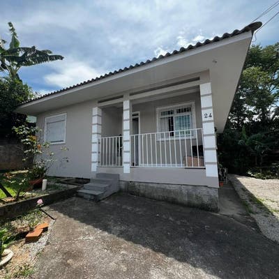 Excelente casa 03 quartos, sendo 01 suíte, Bairro Real Parque, São José/SC. - Casa em Real Parque, São José - à venda - THR IMÓVEIS LTDA
