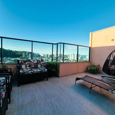 Sobrado de Condomínio com 4 Dormitórios, 1 Suíte, 240 m², aluguel de R$ 8.500 + Taxas - Praia dos Amores, Balneário Camboriú (SC) - Sobrado de Condomínio em Praia dos Amores, Balneário Camboriú - para locação - LA FERTILE IMÓVEIS