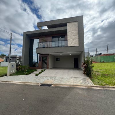 Sobrado no Ecoville com 3 suítes, pé-direito duplo e espaço gourmet - Sobrado em Contorno, Ponta Grossa - à venda - Oniesko Imóveis