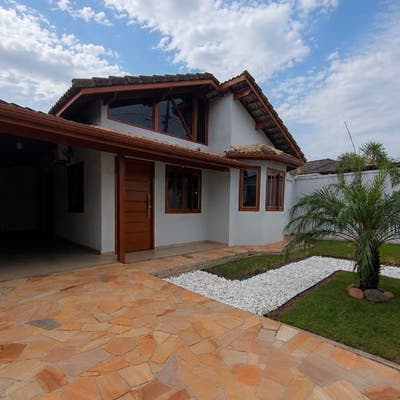 Estilo colonial madeira tijolo cerâmico