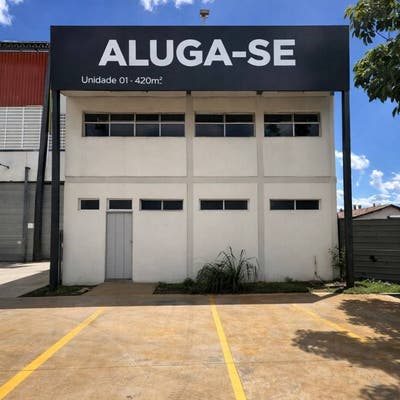 Galpão (Espaço Comboio)- Guilhermina Vieira Chaer, Araxá - Loja em Guilhermina Vieira Chaer, Araxá - para locação - Rio Branco Gestão de Imóveis Ltda
