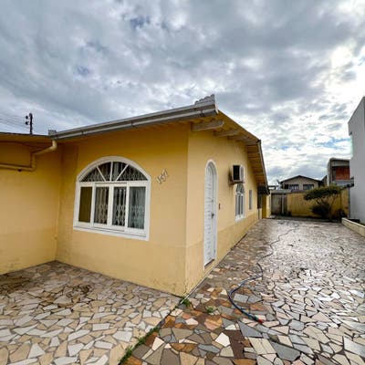 Casa com 03 Dormitórios no Centro de Navegantes/Sc - Casa em Centro, Navegantes - para locação e à venda - Idealizze Negócios Imobiliários