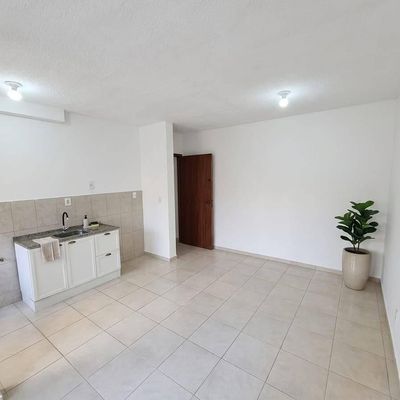 Apto - 2 Qts - Sacada c/ Chur - Espinheiros - Itajaí/SC - Apartamento em Espinheiros, Itajaí - para locação - Denis Alexandre Imóveis