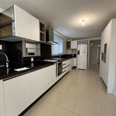 Apartamento Quadra-Mar com 4 Suítes- 2 Vagas para Aluguel na Praia Brava – Itajaí/SC - Apartamento em Praia Brava, Itajaí - para locação - Imóveis na Brava
