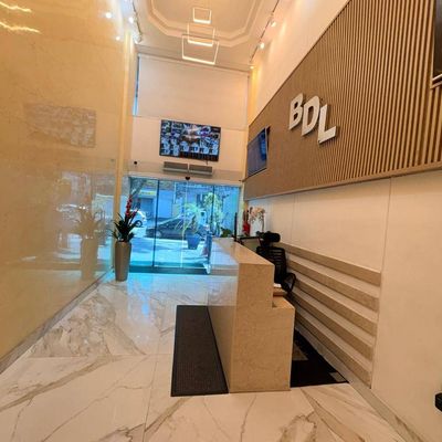 Sala Comercial com 30M² para Alugar na Rua Mariz e Barros com Vaga de Garagem e Porteiro 24 Horas. - Salas Comerciais em Maracanã, Rio de Janeiro - para locação - MIGUEZ IMOBILIÁRIA