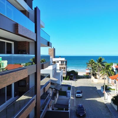 COBERTURA Á VENDA APENAS 50 METROS DO MAR EM CANTO GRANDE BOMBINHAS SC / COD: V333 - Cobertura em Canto Grande, Bombinhas - à venda - Lucas Da Silva