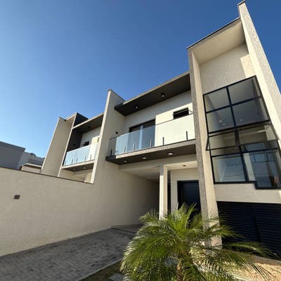 Sobrado de Alto Padrão | Jaraguá Esquerdo | Jaraguá do Sul - Casa Geminada em Jaraguá Esquerdo, Jaraguá do Sul - à venda - MEGA Empreendimentos Imobiliários