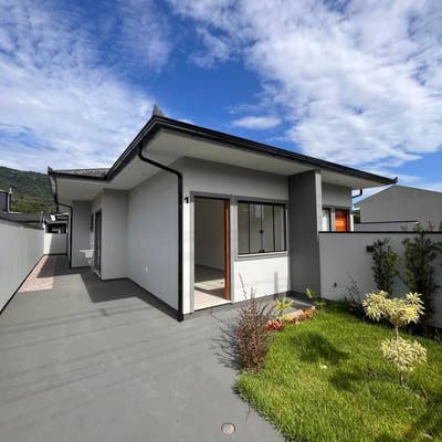 THR8219 - Excelente casa com suíte, bairro Forquilhas, Loteamento Recanto da Natureza, São José/SC. - Casa Geminada em São José - à venda - THR IMÓVEIS LTDA