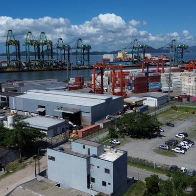 Prédio Comercial/Residencial com Alta Rentabilidade Próximo ao Porto de Itapoá - Comercial em Figueira do Pontal, Itapoá - à venda - Imobiliaria Patricia Claudino