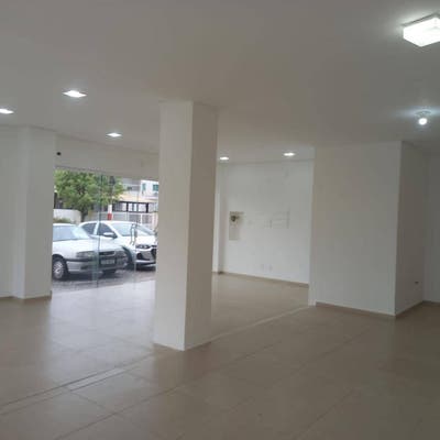 Sala comercia 40m2 para locação em Camboriú - Salas Comerciais em Santa Regina, Camboriú - para locação - CHRISTIAN RODRIGUES NEGOCIOS IMOBILIARIOS LTDA