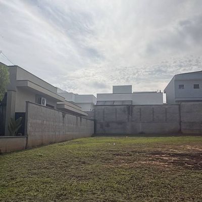 Contemporâneo.