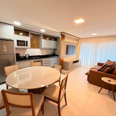 APARTAMENTO ACONCHEGANTE 2 SUÍTES - Apartamento em Bombas, Bombinhas - para temporada - Zeni Imóveis