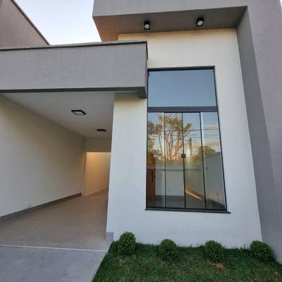 CASA COM 3 QUARTOS NO GOIÂNIA 2, NÃO GEMINADA E COM EXCELENTE PROJETO! - Casa em Goiânia 2, Goiânia - à venda - Correia Imóveis