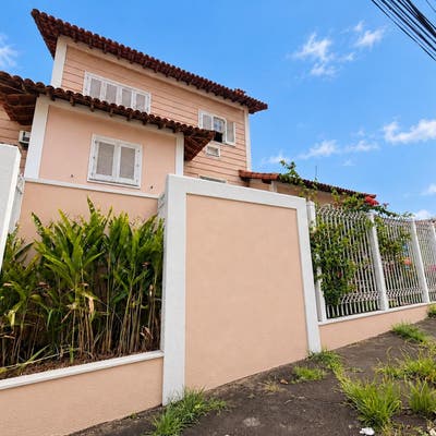 Aluguel no Condomínio Fazendinha - Casa em Niterói, Volta Redonda - para locação - Casa Sauer