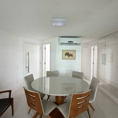 APARTAMENTO 3 DORMITORIOS LOCACAO - ED FRENTE MAR - BARRA SUL BALNEARIO CAMBORIU - Apartamento em Centro, Balneário Camboriú - para locação - Imóveis na Brava