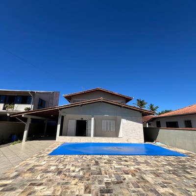 Casa Com Piscina A 300 Metros do Mar - Casa em Paese, Itapoá - à venda - Imobiliaria Patricia Claudino