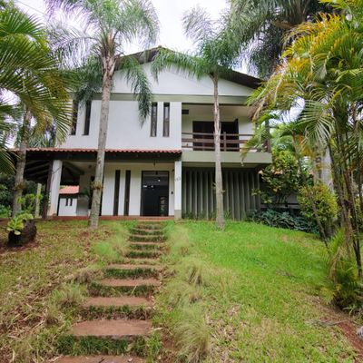 Belíssima Mansão de ALTO PADRÃO em AMPLO terreno ARBORIZADO - Casa em Independência, Ijuí - à venda e para locação - IMOBILIÁRIA SOLUÇÃO IMÓVEIS IJUÍ