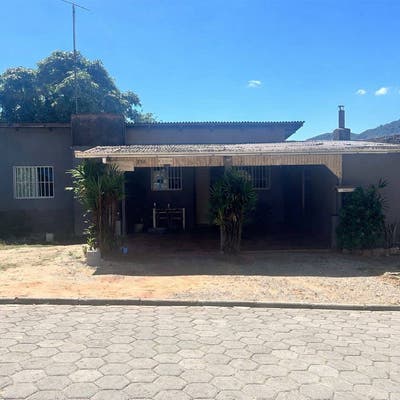 Terreno com casa á venda 📍 Rua Monte Caracol – Bairro Monte Alegre – Cambori - Lote/Terreno - à venda - GJ Imóveis LTDA