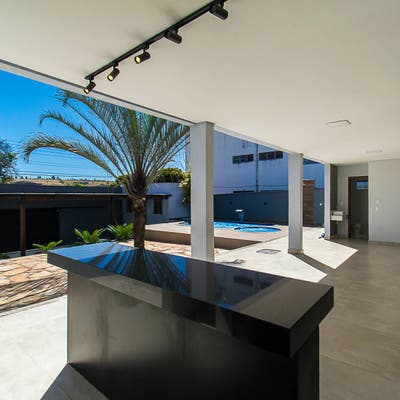 CASA QUADRA 13-4 QUARTOS SENDO 2 SUÍTES-ÁREA GOUMERT-PISCINA COM PLACA SOLAR - Casa em Sobradinho, Brasília - à venda - Bloco imobiliária LTDA