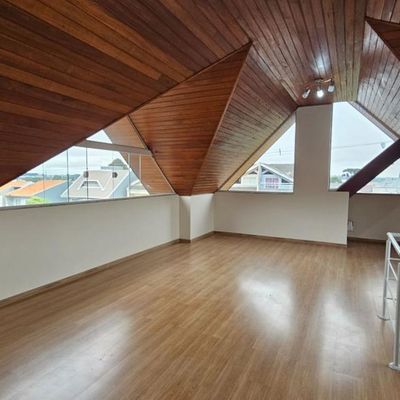 Sobrado com 3 dormitórios à venda, 164 m² por R$ 785.000 - Uberaba - Curitiba/PR - Sobrado em Uberaba, Curitiba - à venda - SCHAEFER IMOVEIS LTDA