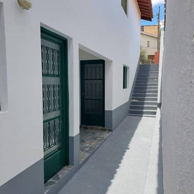 Casa de 1 dormitorio nos fundos com entrada unica - Casa em Jardim das Cerejeiras, Atibaia - para locação - Di Casa Imóveis Atibaia LTDA
