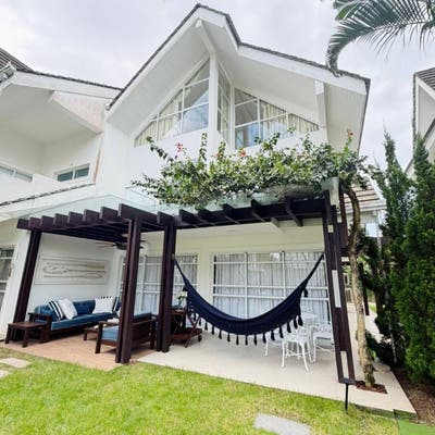 Aluguel Anual - Casa Condomínio Fechado - Praia do Estaleiro - Balneário Camboriú - Casa de Condomínio em Praia do Estaleiro, Balneário Camboriú - para locação - TK Imóveis