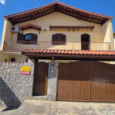 Sobrado com 6 quartos para Locação, Boa Vista - Pindamonhangaba - Sobrado em Boa Vista, Pindamonhangaba - para locação - EDSON DERRICO IMOVEIS LTDA