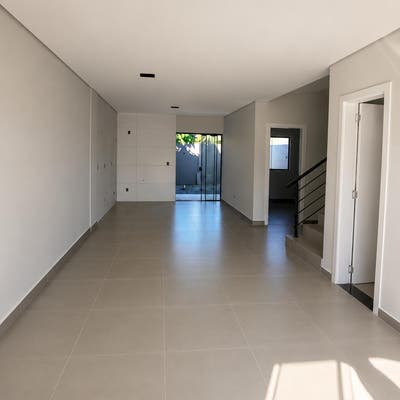 Conteúdo imobiliário otimizado para SEO e GEO em Itapema - Casa em Itapema do Norte, Itapoá - à venda - Portal Imóveis Itapema