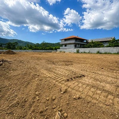 Terreno com 2.090 m² no Rio do Meio em Camboriú - Terreno em Camboriú - à venda - Rah Imóveis & Incorporadora