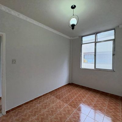 Á Venda Apartamento Sala 2 Quartos, Andar Alto com Vista para o Verde e Vaga na Escritura na Rua Engenheiro Gama Lobo. - Apartamento em Vila Isabel, Rio de Janeiro - à venda - MIGUEZ IMOBILIÁRIA
