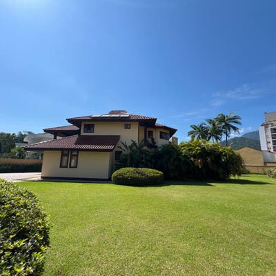 Casa com Amplo Terreno Centro Jaraguá do Sul - Casa em Centro, Jaraguá do Sul - à venda - MEGA Empreendimentos Imobiliários