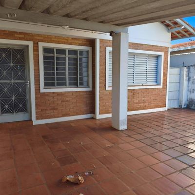 Casa à Venda e para Alugar com 3 Quartos e Garagem em Vila Timóteo - Avaré - Casa em Vila Timóteo, Avaré - para locação e à venda - CRYSTAL IMÓVEIS
