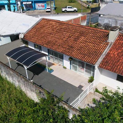 Casa Reformada em Ótima localização - Casa em Cohapar, Guaratuba - à venda - Ferreira Imóveis
