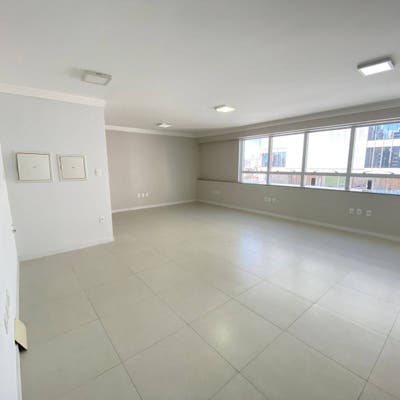 Salas Comerciais para Venda no Manhattan Office - Salas Comerciais em Centro, Itajaí - à venda - TAB Imóveis