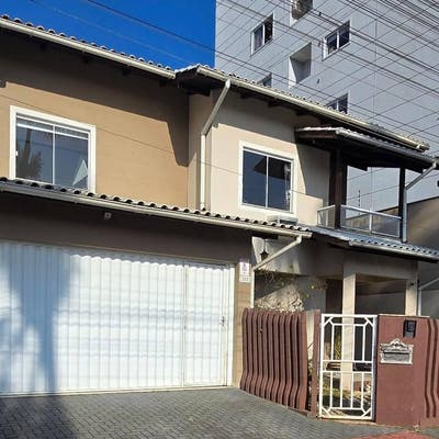 CASA AMPLA NO CENTRO DE CAMBORIÚ - Casa em Centro, Camboriú - à venda - Brava Norte Imóveis