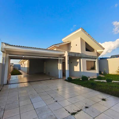 Jardim Carvalho - Residência de Alto Padrão - Casa Térrea com 03 Quartos (sendo 02 Suítes com closet) - Casa em Jardim Carvalho, Ponta Grossa - à venda - Oniesko Imóveis