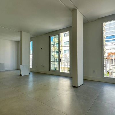 SALA COMERCIAL NO CENTRO DE ITAJAÍ PROXIMO A UNIMED - Salas Comerciais em Centro, Itajaí - para locação - Livena Imóveis