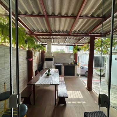 Casa geminda a venda no Centro de Camboriú!! - Casa em Centro, Camboriú - à venda - Ilaini Imóveis