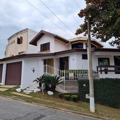 Casa 380m² Vende ou Aluga- Jd. Emília - 4 dorm. - 3 salas - 7 vagas - atrás do BOS - Casa em Jardim Emília, Sorocaba - para locação e à venda - Brasil Borges Negócios