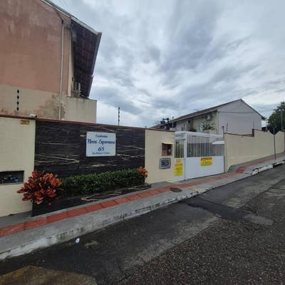 Sobrado Condomínio Fechado à Venda Balneário Camboriú 02 Dormitórios - Apartamento em Nova Esperança, Balneário Camboriú - à venda - Bedin Imóveis