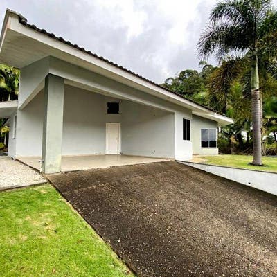 Casa com 3 quartos - Casa em Barra do Rio Cerro, Jaraguá do Sul - para locação - Imobiliária Piermann