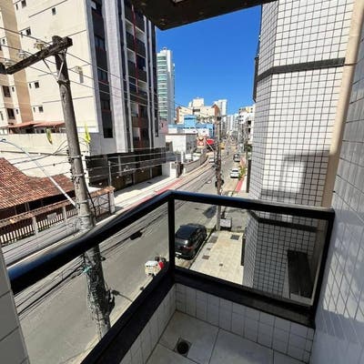 Apartamento na Praia do Morro, Guarapari: 2 quartos (1 suíte), varanda, cozinha, copa, área de serviço, banheiro de serviço, 1 vaga, e elevador - Apartamento em Praia do Morro, Guarapari - à venda - Gilberto Pinheiro Developer Private Brokers