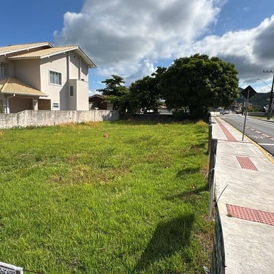Terreno de 300m² à Venda no Bairro Zimbros - Bombinhas/SC - Lote/Terreno em Zimbros, Bombinhas - à venda - PRIME INVESTIMENTOS