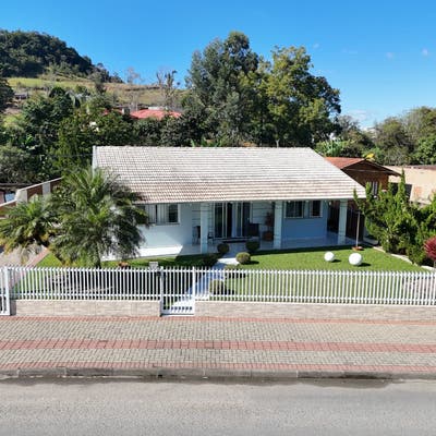 CASA À VENDA – BAIRRO VILA NOVA - Casa em Vila Nova, Ituporanga - à venda - Imobiliária Solução