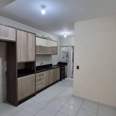 Aluguel Sobrado 03 Dormitórios no Bairro Areias - Casa em Areias, Camboriú - para locação - Ilaini Imóveis