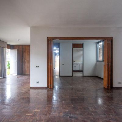 Casa Comercial/Residencial de Esquina no Alto da Glória - Casa em Alto da Glória, Curitiba - à venda - SCHAEFER IMOVEIS LTDA