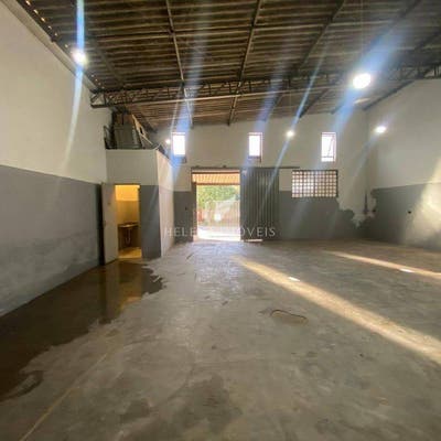 Barraçao 150 Metros / Jardim Industrial - Comercial em Jardim Industrial, São João da Boa Vista - para locação - Helena Imóveis