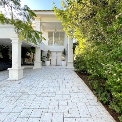 Villa Colangelo — Elegância clássica, lazer completo e uma oportunidade única no Jardim Acapulco. - Casa de Condomínio em Jardim Acapulco, Guarujá - à venda - G.K.N EMPREENDIMENTOS E PARTICIPAÇÕES IMOBILIÁRIAS LTDA